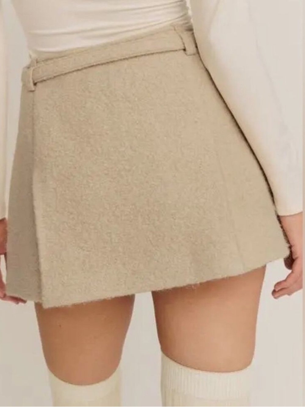 Reformation Rory Wool Blend Skirt in Beige Size 2 ~ NWT - Picture 3 of 7